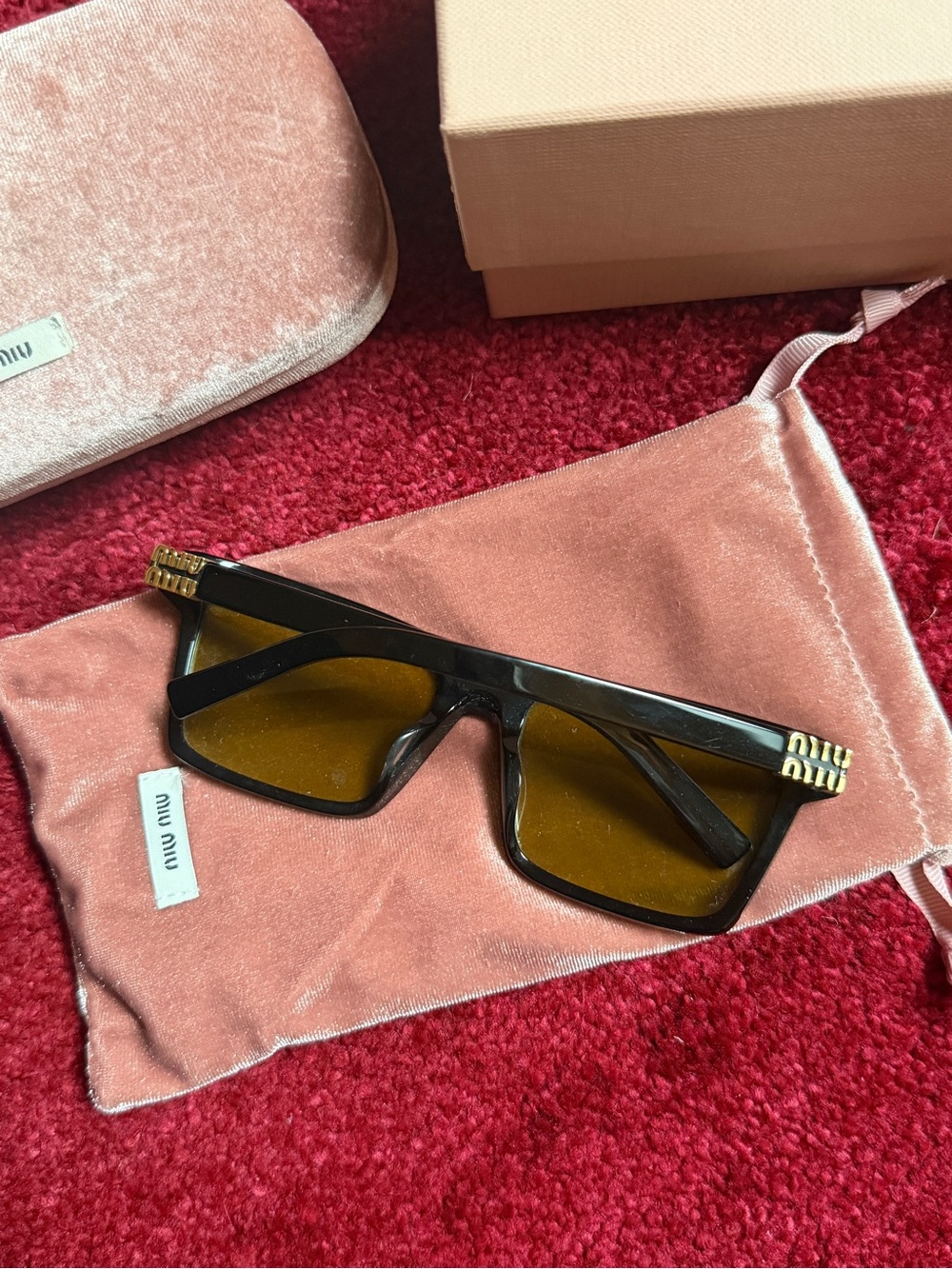 MIU MIU 13ZS SQUARE FRAME SUNGLASSES WITH CASE